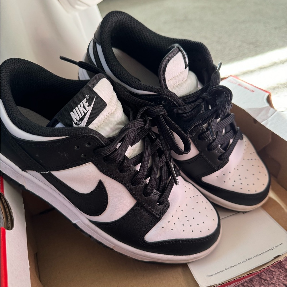 Nike Dunks Low White Black